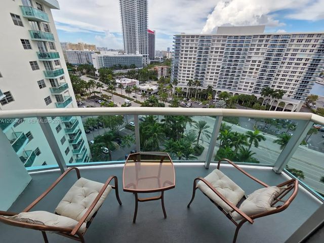 2 of 40 - 3801 S Ocean Drive #14u, Hollywood, FL