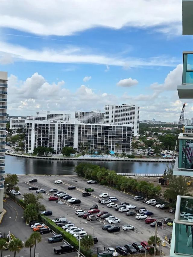 3 of 40 - 3801 S Ocean Drive #14u, Hollywood, FL