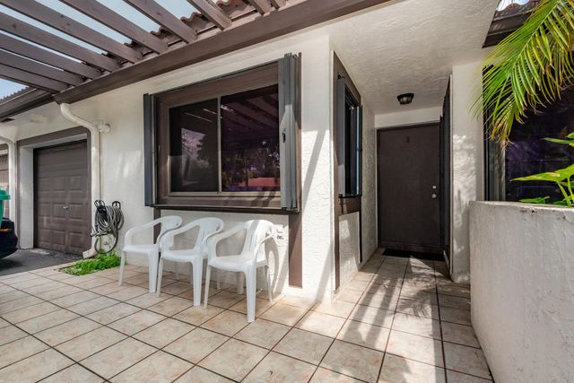 4 of 34 - 7143 Wisteria Way, Tamarac, FL
