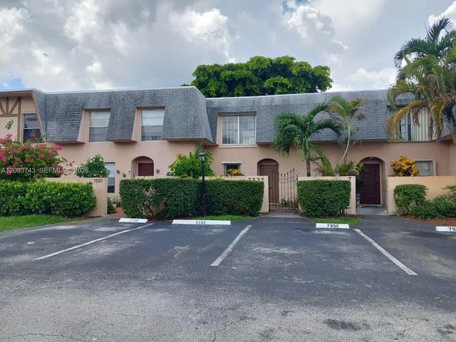 7332 Sw 25th Court #12, Davie