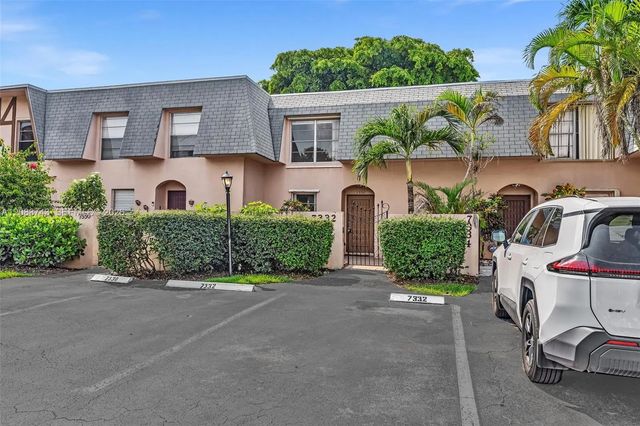 7332 Sw 25th Court #12, Davie
