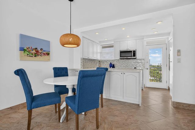 5 of 33 - 1920 S Ocean Drive #708, Fort Lauderdale, FL