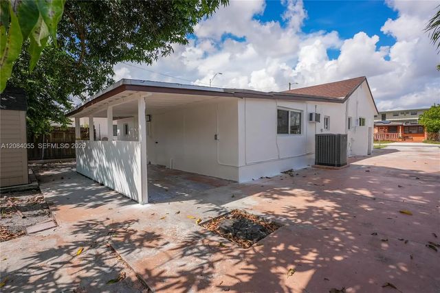 5 of 27 - 4795 E 8th Court, Hialeah, FL