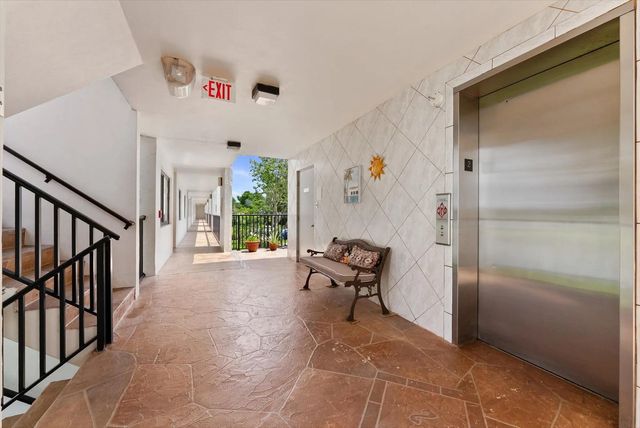 5 of 46 - 10634 W Clairmont Circle, Tamarac, FL