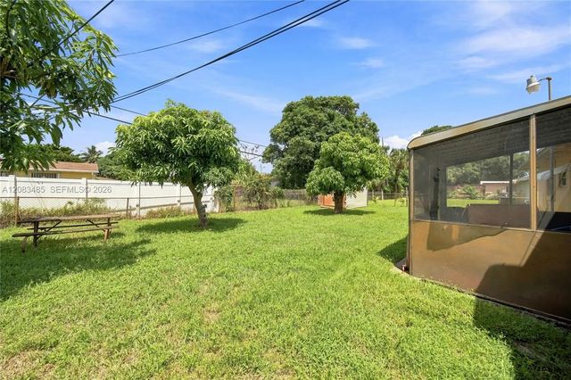 3 of 12 - 3611 Nw 5th Place, Lauderhill, FL
