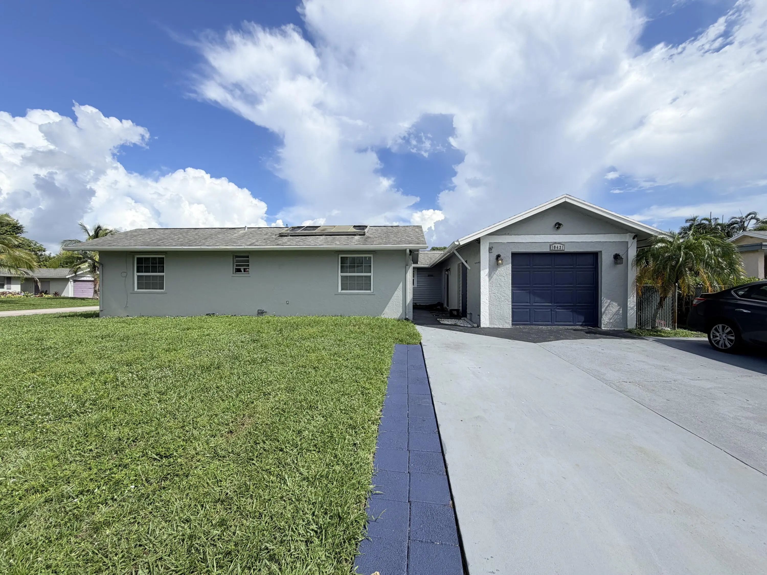 COUNTERPOINT ESTATES 3 Residential home - 10431 Carmen Lane, Royal Palm Beach