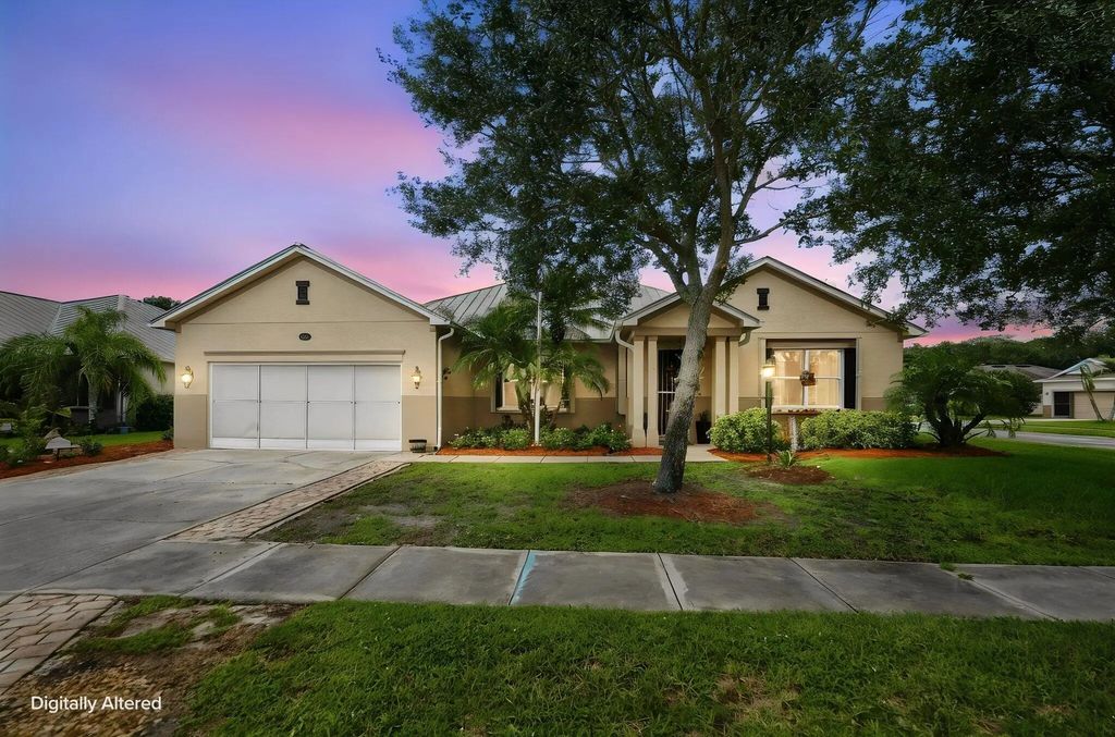 100 Salazar Lane, Sebastian