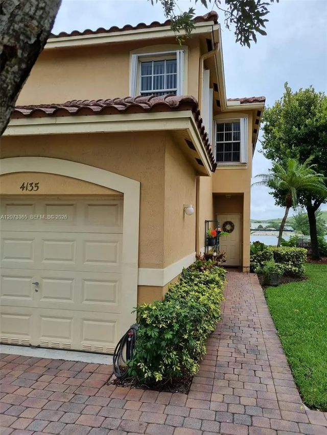 4135 Crystal Lake Drive, Deerfield Beach