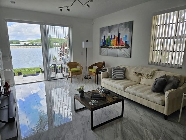 3 of 9 - 4135 Crystal Lake Drive, Deerfield Beach, FL