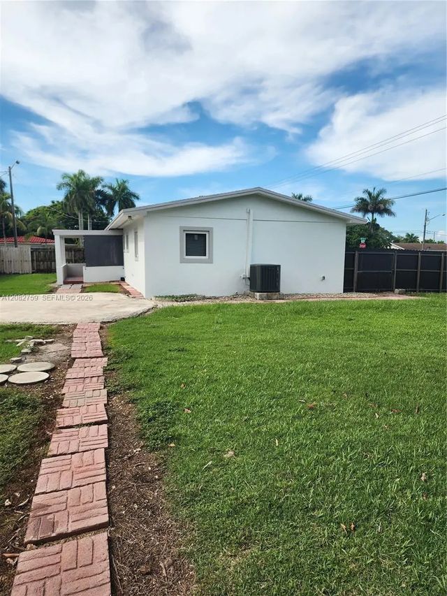 4 of 22 - 771 Nw 15th Street, Homestead, FL