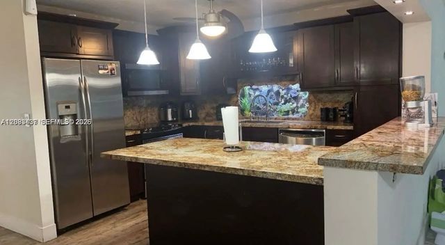 5 of 13 - 4711 Nw 178th Terrace, Miami Gardens, FL