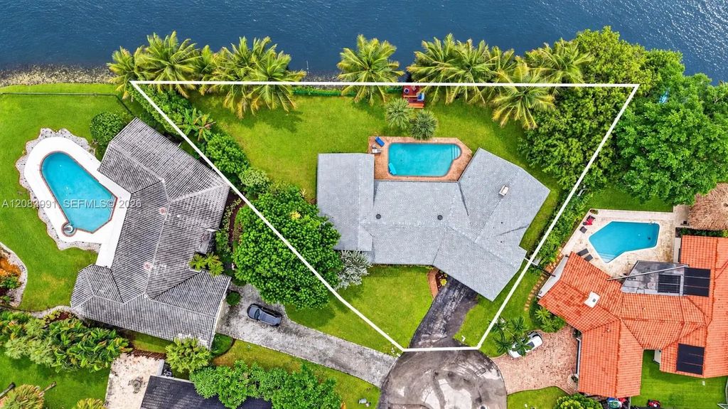 9880 Sw 1st Street, Plantation