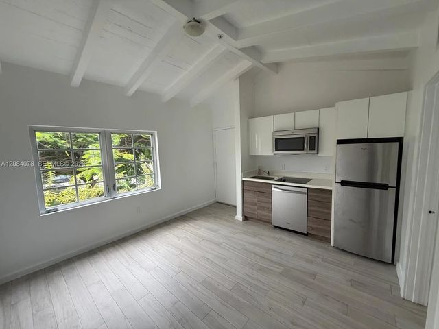 4 of 10 - 1450 Meridian Avenue #202, Miami Beach, FL