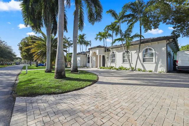 3 of 39 - 8095 Sw 187th Street, Cutler Bay, FL
