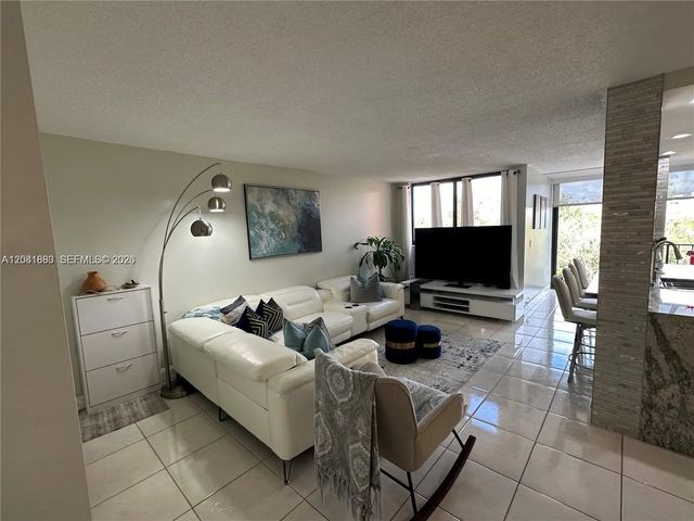 2 of 21 - 9410 W Flagler Street #410, Miami, FL