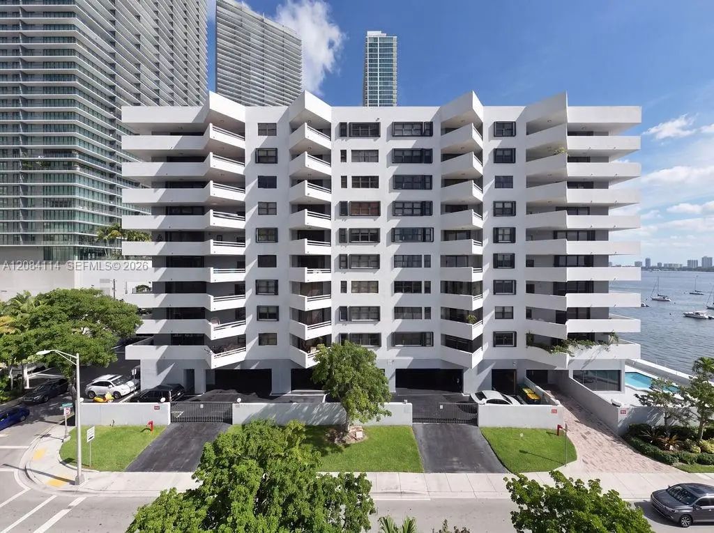 555 Ne 30th Street #802, Miami
