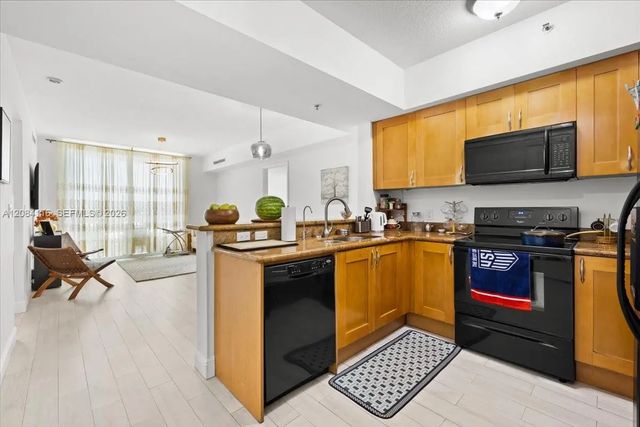4 of 25 - 1745 E Hallandale Beach Boulevard #1108w, Hallandale Beach, FL