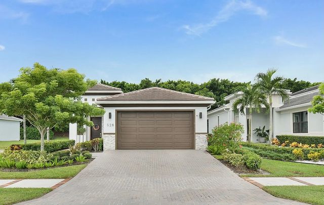 528 Se Fascino Circle Se, Port St. Lucie