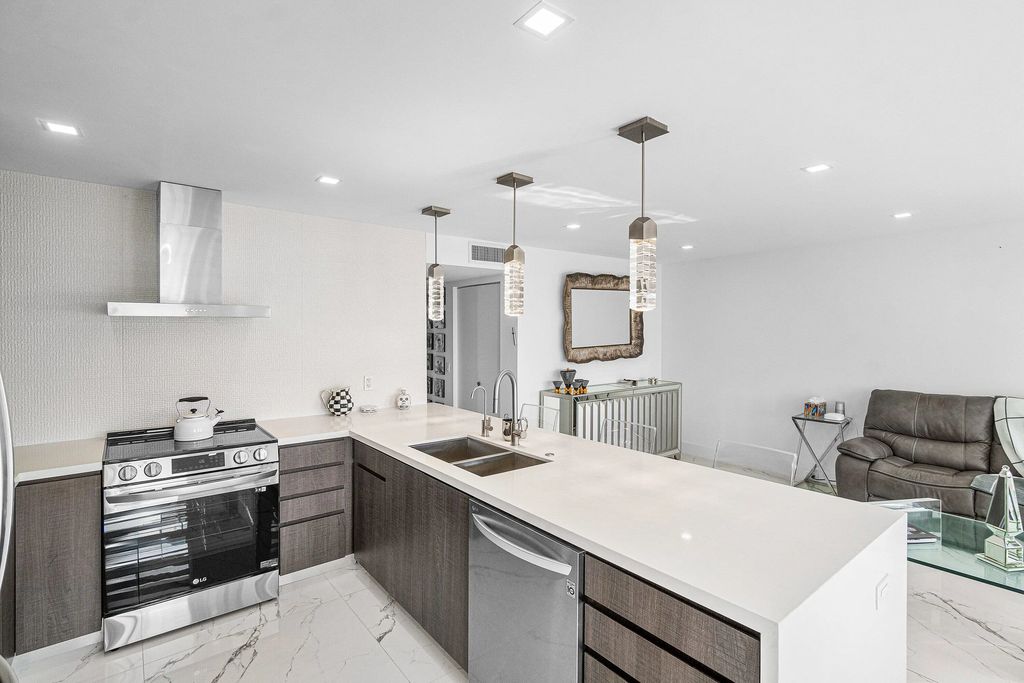 4017 Newcastle A, Boca Raton
