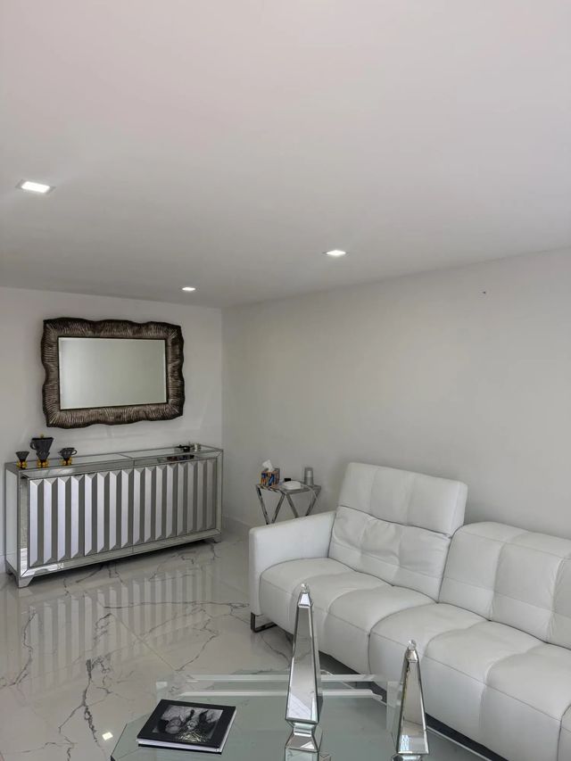 4 of 12 - 4017 Newcastle A, Boca Raton, FL
