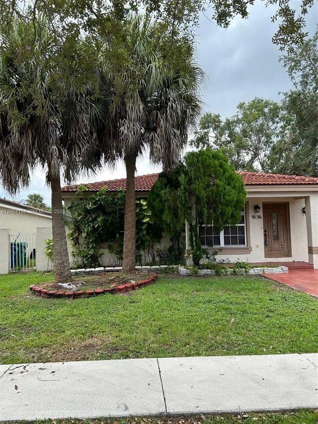 2 of 10 - 9136 Nw 192nd Terrace, Hialeah, FL
