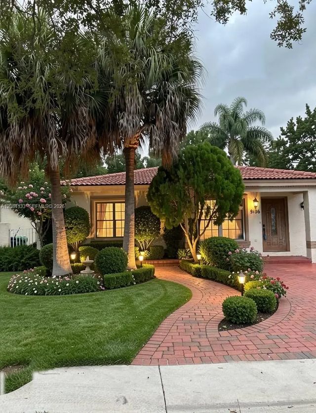 3 of 10 - 9136 Nw 192nd Terrace, Hialeah, FL