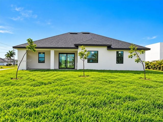 5 of 30 - 3301 Nw 5 Street, Cape Coral, FL