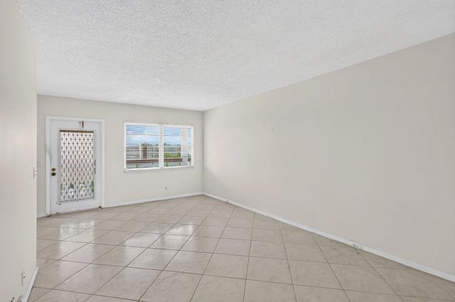 4 of 98 - 4044 Wolverton C, Boca Raton, FL