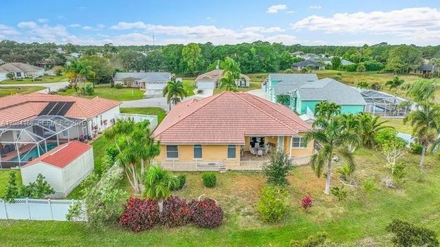 3 of 35 - 5909 Nw Bayou Court, Port St. Lucie, FL