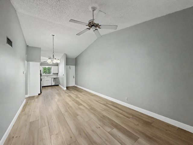 3 of 18 - 330 Palmwood Place #210, Boca Raton, FL