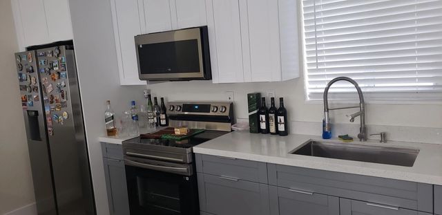 3 of 12 - 1520 N 68th Terrace, Hollywood, FL