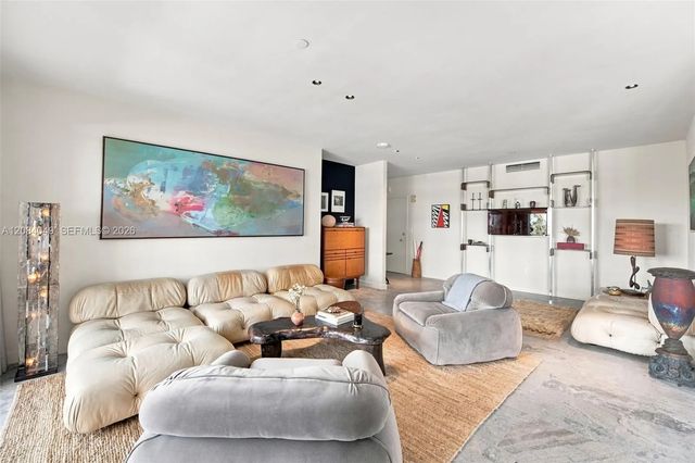 2 of 17 - 16 Island Avenue #4e, Miami Beach, FL