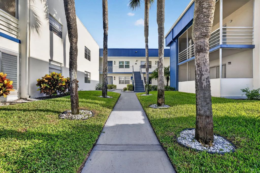 515 Normandy Lane, Delray Beach