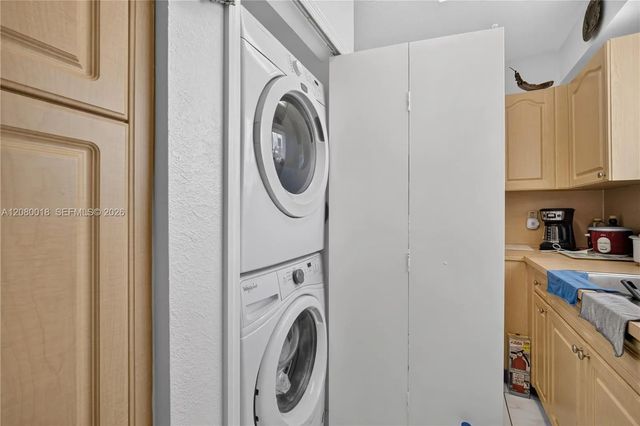 4 of 19 - 8351 Nw 99th Street #c-5, Hialeah Gardens, FL