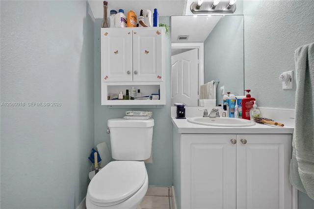 5 of 19 - 8351 Nw 99th Street #c-5, Hialeah Gardens, FL