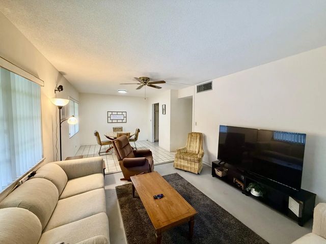 3 of 17 - 1501 Arthur Street #5, Hollywood, FL