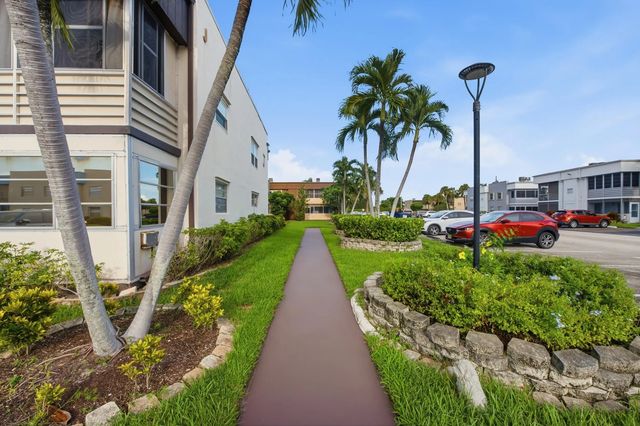 3 of 53 - 479 Burgundy J, Delray Beach, FL