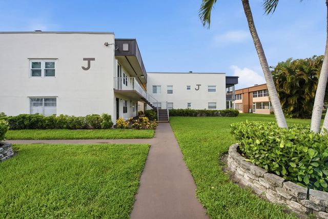 4 of 53 - 479 Burgundy J, Delray Beach, FL