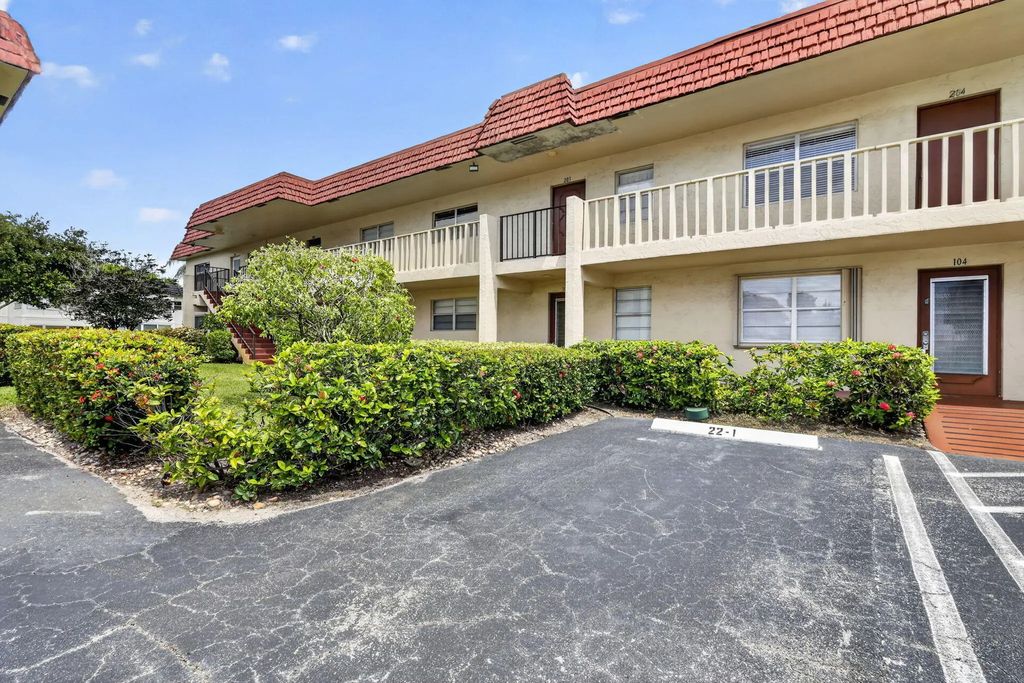 22 Abbey Lane #101, Delray Beach