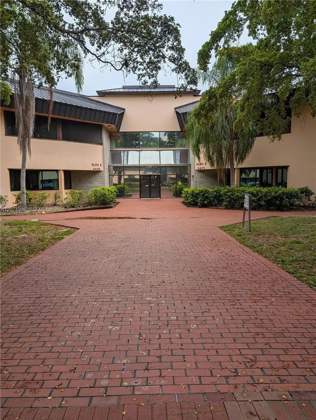 9495 Sw 72nd Street, Miami