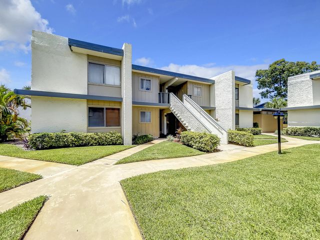 2 of 32 - 1551 Ne 13th Terrace #a16, Jensen Beach, FL