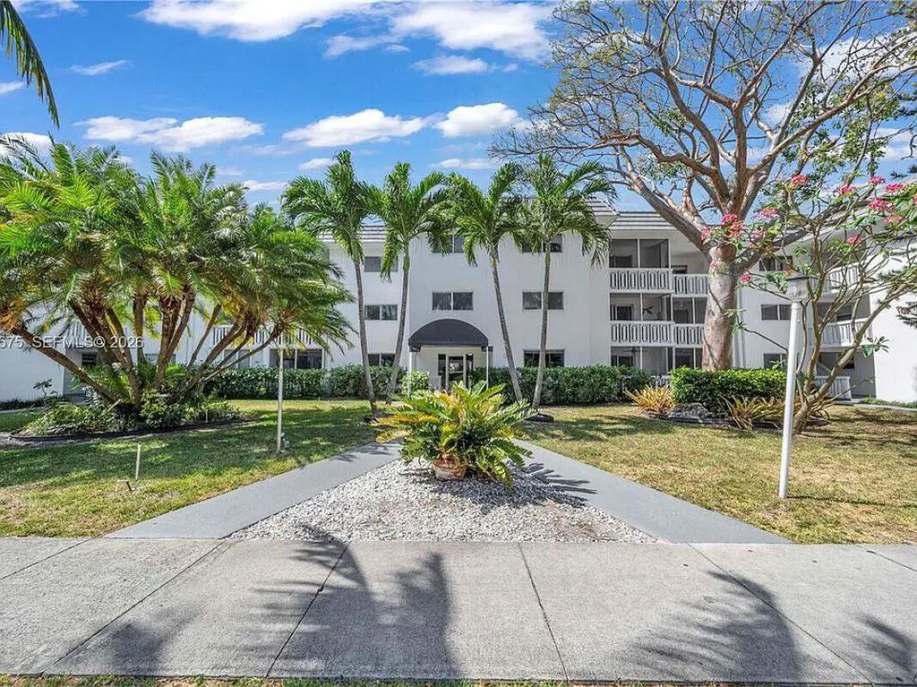 200 Galen Drive #308, Key Biscayne