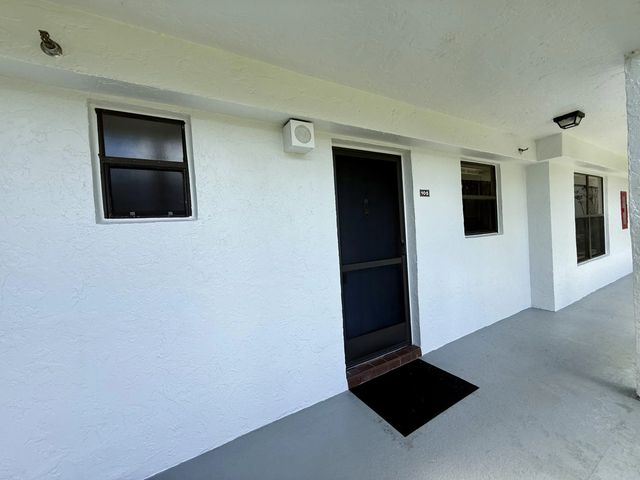 3 of 44 - 4760 Lucerne Lakes Boulevard W #105, Lake Worth, FL