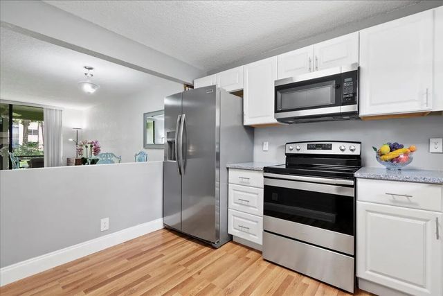 5 of 44 - 4760 Lucerne Lakes Boulevard W #105, Lake Worth, FL