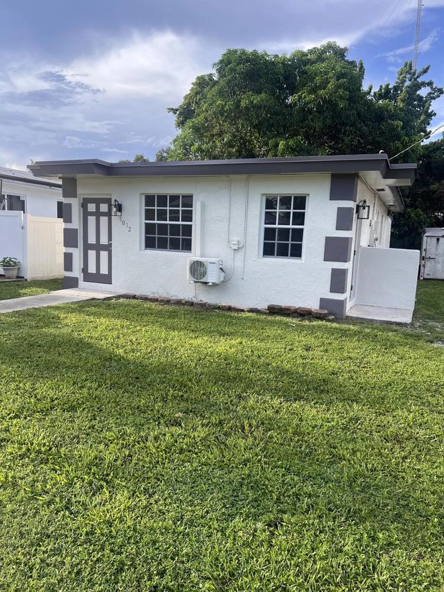 5012 Sw 22nd Street, West Park