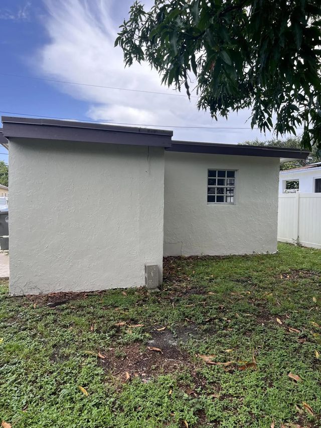 4 of 23 - 5012 Sw 22nd Street, West Park, FL