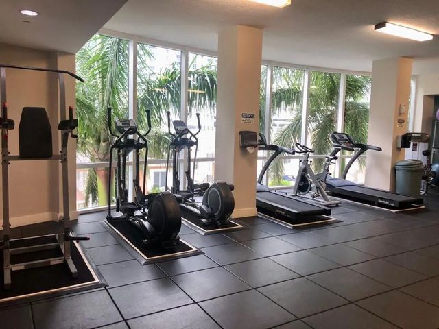 3 of 11 - 601 Ne 23rd Street #907, Miami, FL