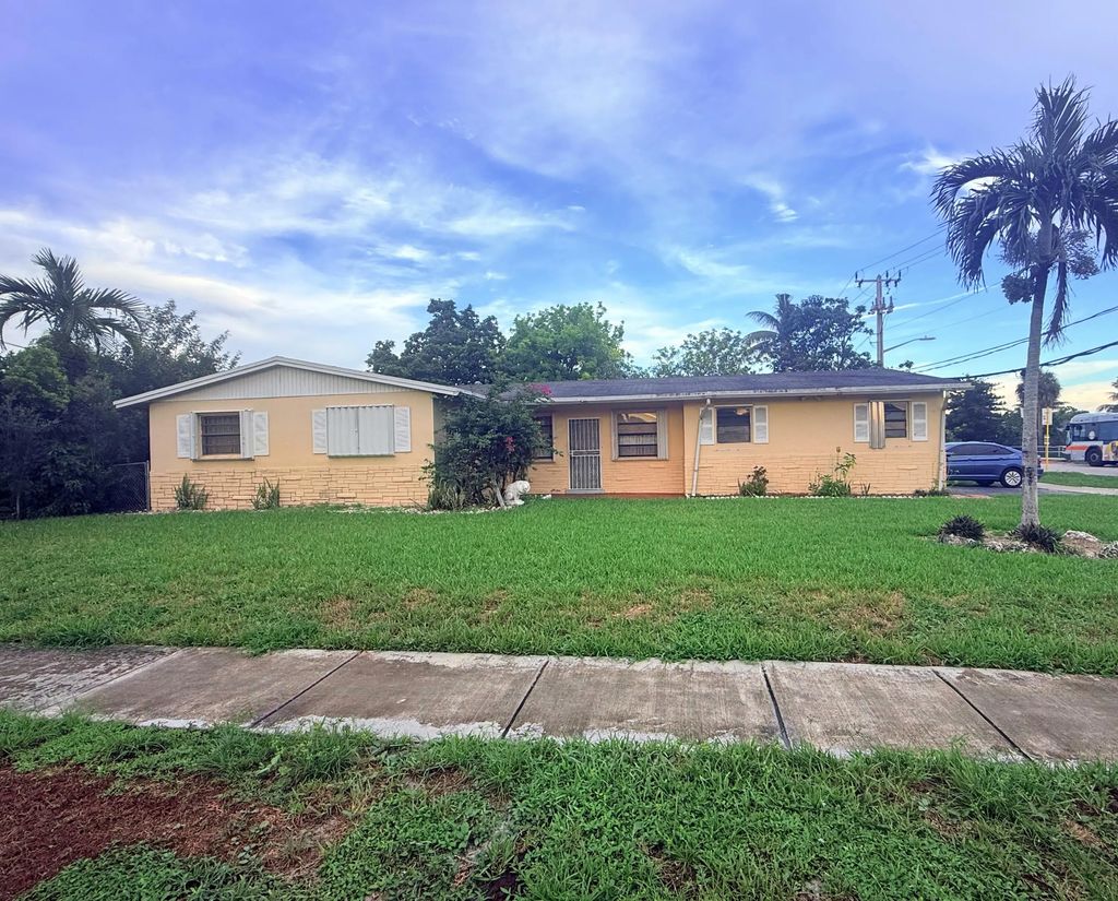 1600 Nw 47th Avenue, Lauderhill