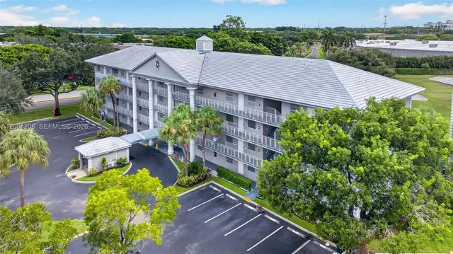 2 of 39 - 1502 Whitehall Drive #305, Davie, FL