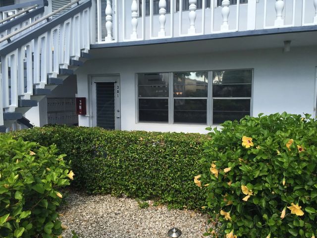 2 of 8 - 381 Windsor Q #381, West Palm Beach, FL